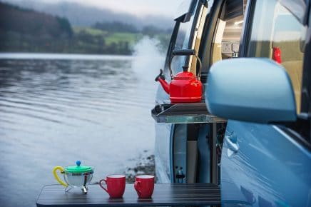 Eco-Camper-Blue-kettle-outside-boiling