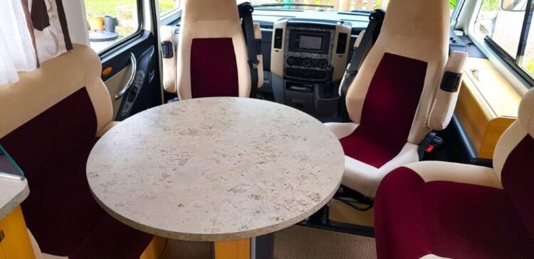 Table and chairs levoyageur 755sx mercedes 3-0l automatic motorhome